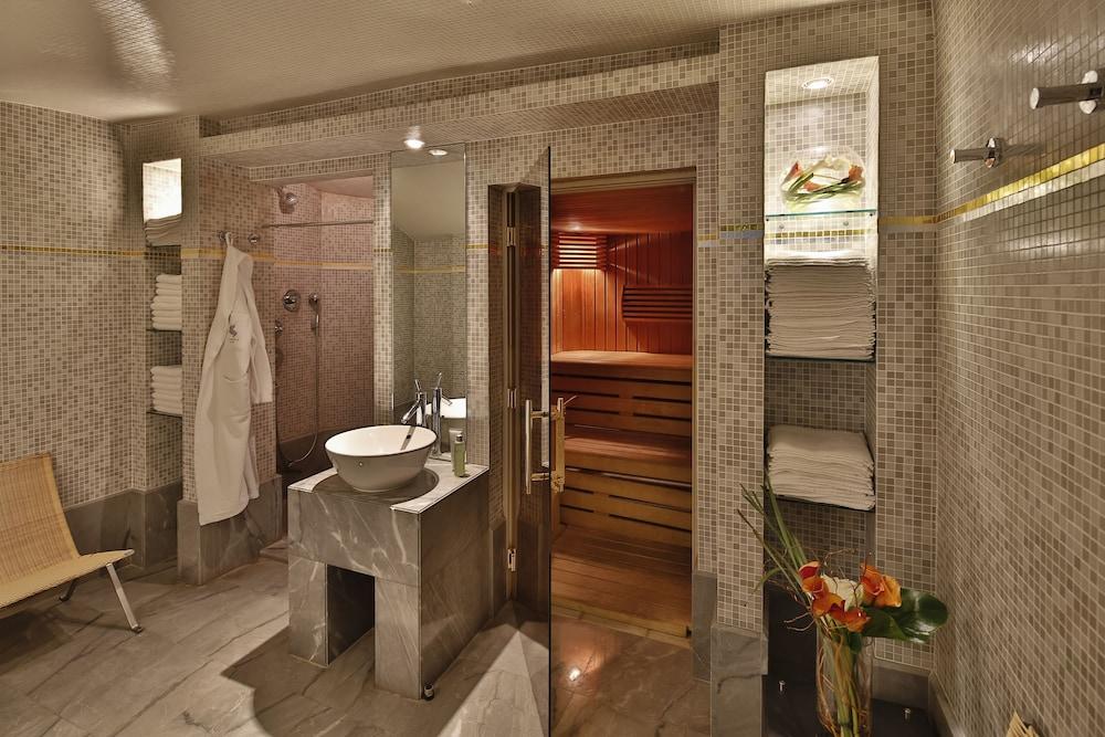La Tremoille Paris Hotel Eksteriør billede